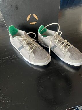 PLAE Men's Gray Sneakers with Green Lining